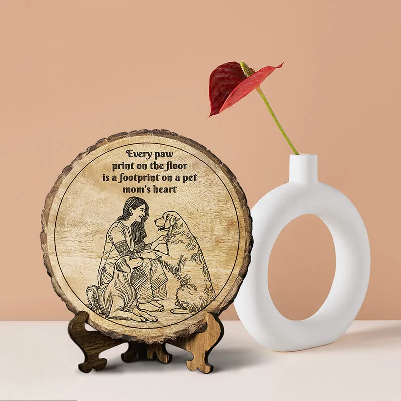 A Pet Mom's Heart Wooden Showpiece - Round media 1