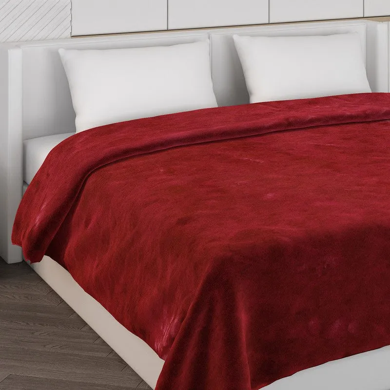 Monte Carlo Azure Bliss Blanket (Red) - 1000 GSM media 5