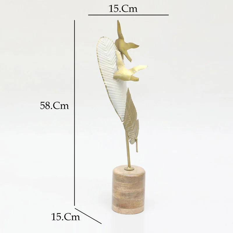 Damir Abstract Showpiece media 3