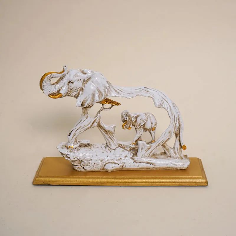 The Savannah Duo Resin Show Piece media 1