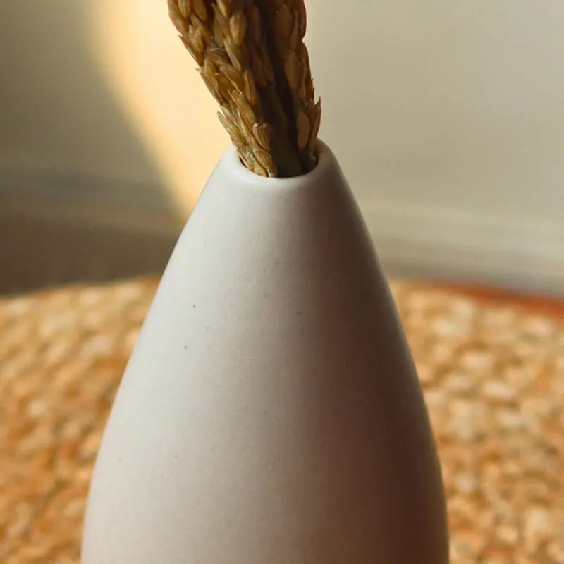 Virgil Ceramic Vase media 5