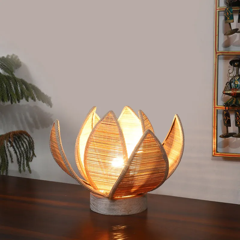 Lumorae Bamboo Rose Table Lamp - Beige media 2