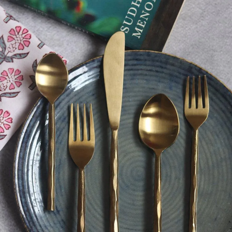 Amo Hammered Cutlery - Five Piece Set media 1