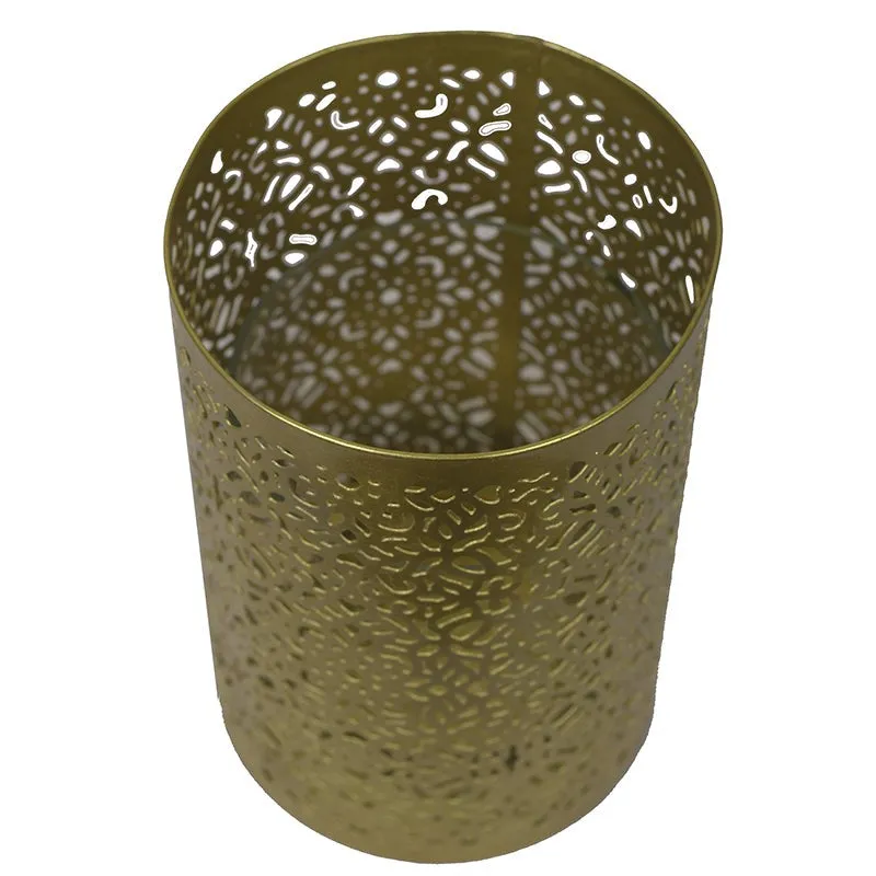 Intricarve Iron Candle Holder media 5