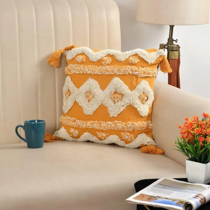 Driya Tufted Cushion Cover media 2