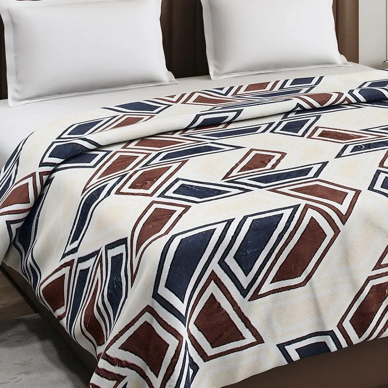 Monte Carlo Geovesta Geometric Print Polyester Blanket (Off White) - 210 GSM media 5