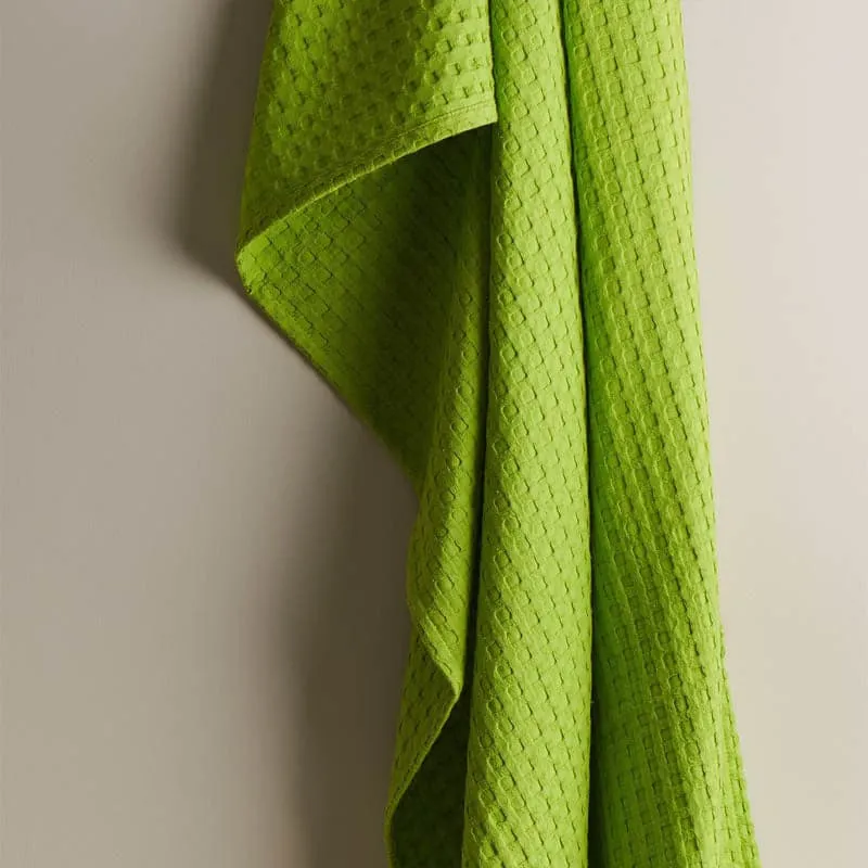 Alyssa Textured Waffle Bath Towel - Green media 3