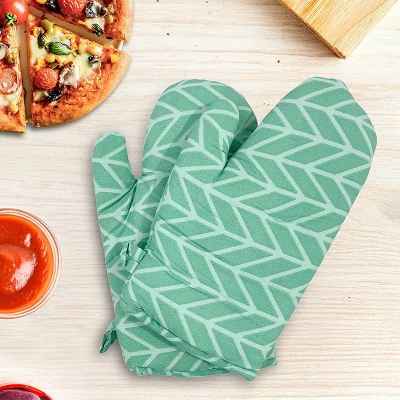 Swayam Chevron Grip Kitchen Gloves (Green) - Set Of Two media 1