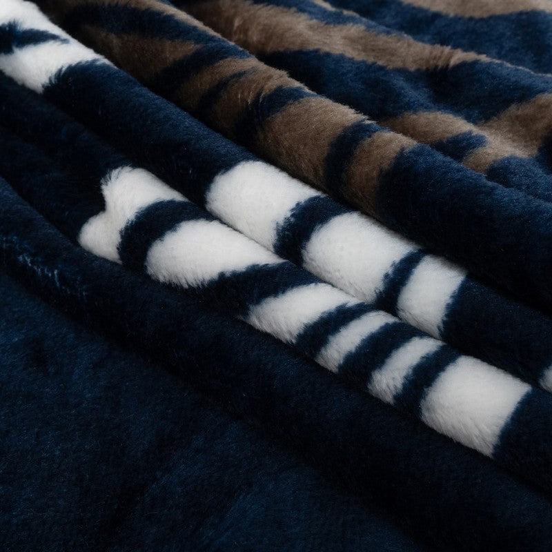 Nightbloom Floral Woolen Blanket (Blue) - 210 GSM media 5