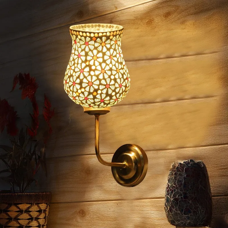 Harmyra Wall Lamp media 4