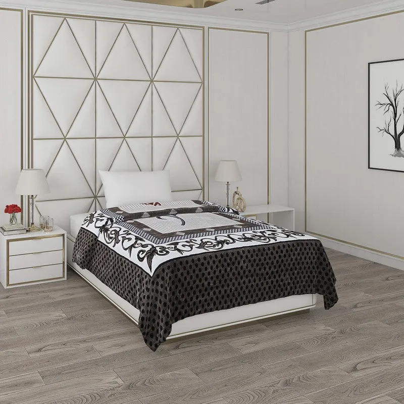 Monte Carlo Midnight Elegance Blanket - 600 GSM media 1