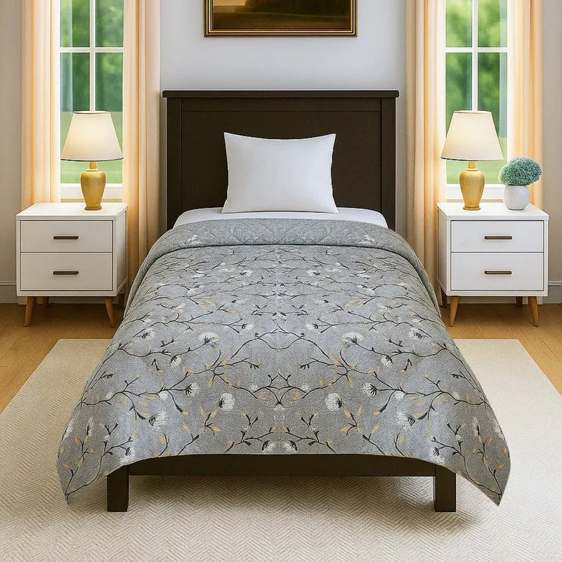 Flora Muse Cotton Comforters - 300 GSM media 1