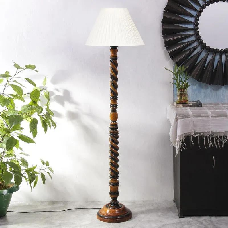 Grand Nova Floor Lamp media 3