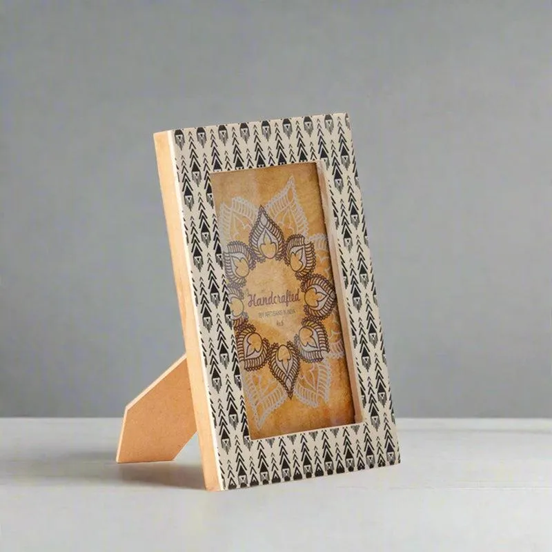 Tra Table Photo Frame media 1