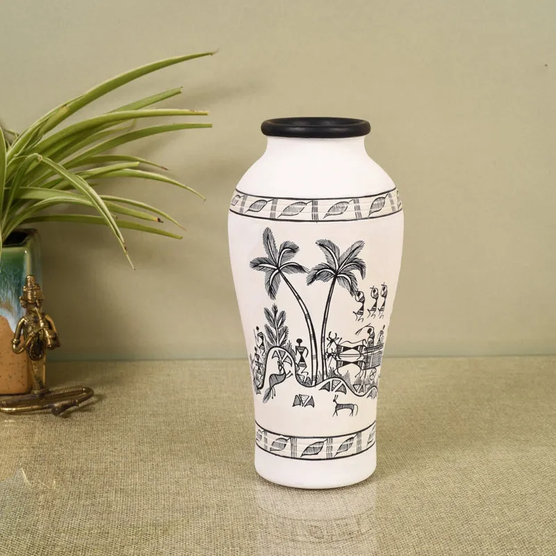 Ambora Tribal Vase media 1