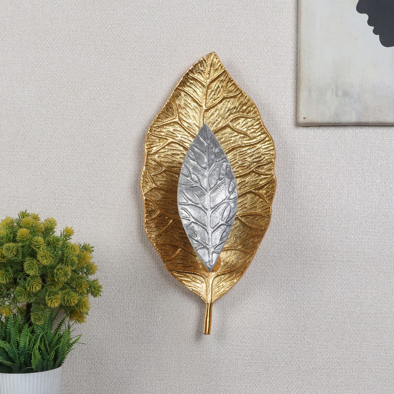 Roselith Iron Wall Lamp media 3