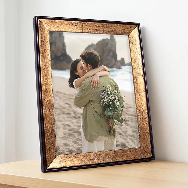 Elegant Vintage Style PVC Photo Frame - Gold media 1