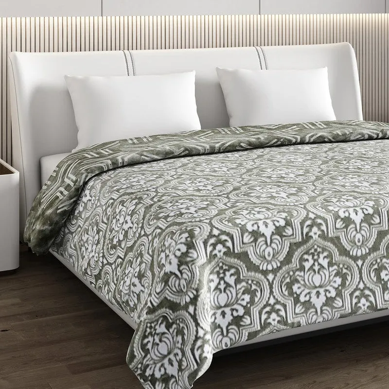 Monte Carlo Crimson Dreamscape Blanket (Green)- 800 GSM media 5
