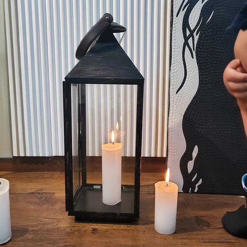 Qura Candle Holder