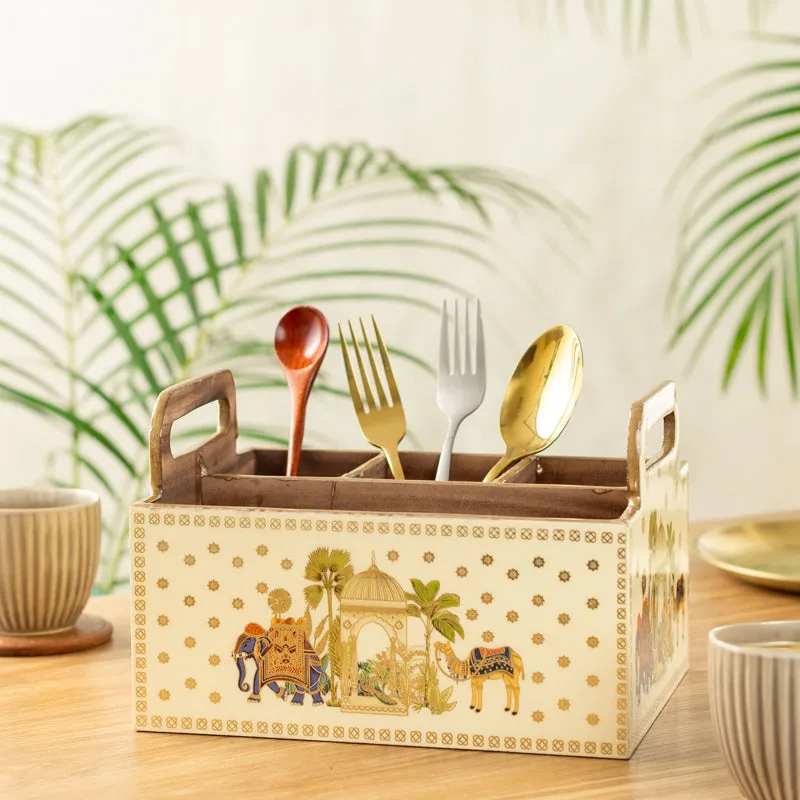 Royal Parade Wooden Caddy media 3