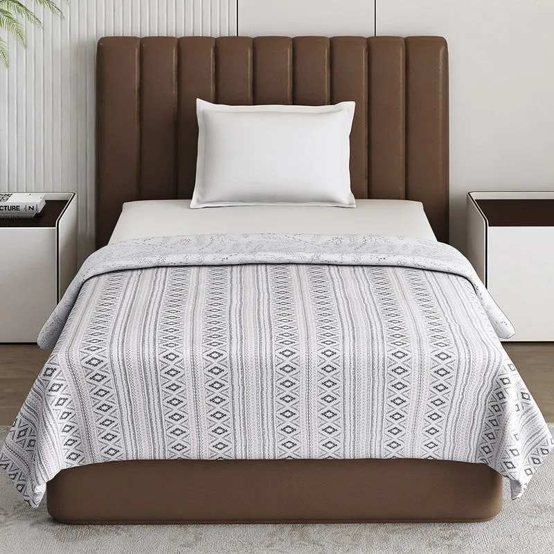 Monte Carlo Strivya Geometric Polycotton Reversible Dohar (Light Grey) - 150 GSM media 4