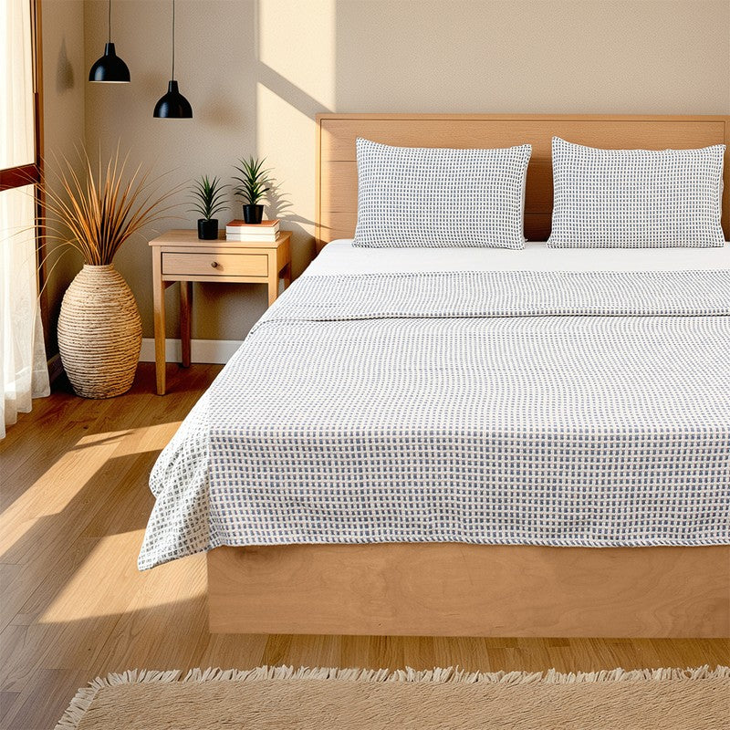 Girnar Bedcover - Dark Blue media 5