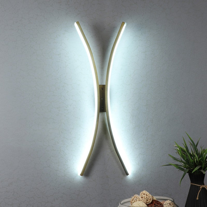 Zerenis Iron & Acrylic Wall Lamp