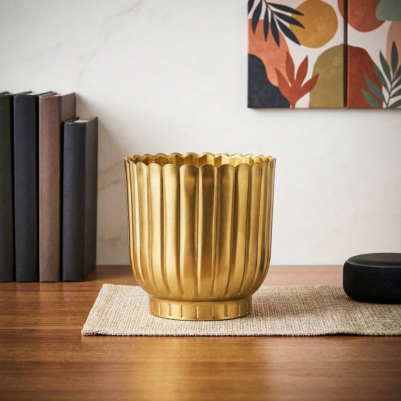 Cosie Coral Planter (Gold)