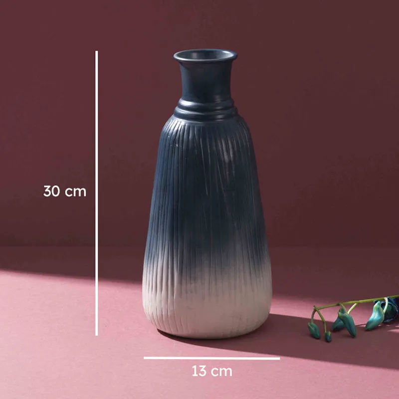 Breeze Metal Vase media 6