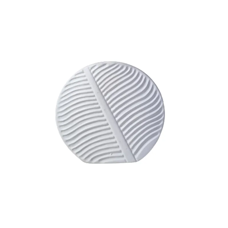 Leafia Seam Vase media 3