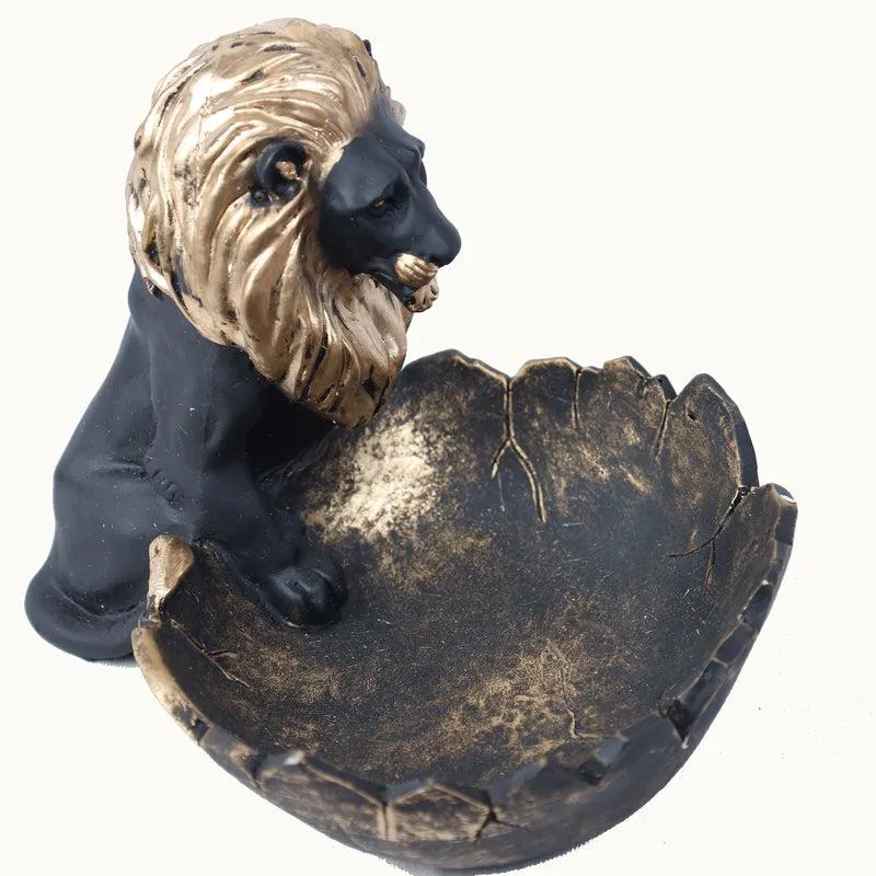 Leo Crest Showpiece media 5