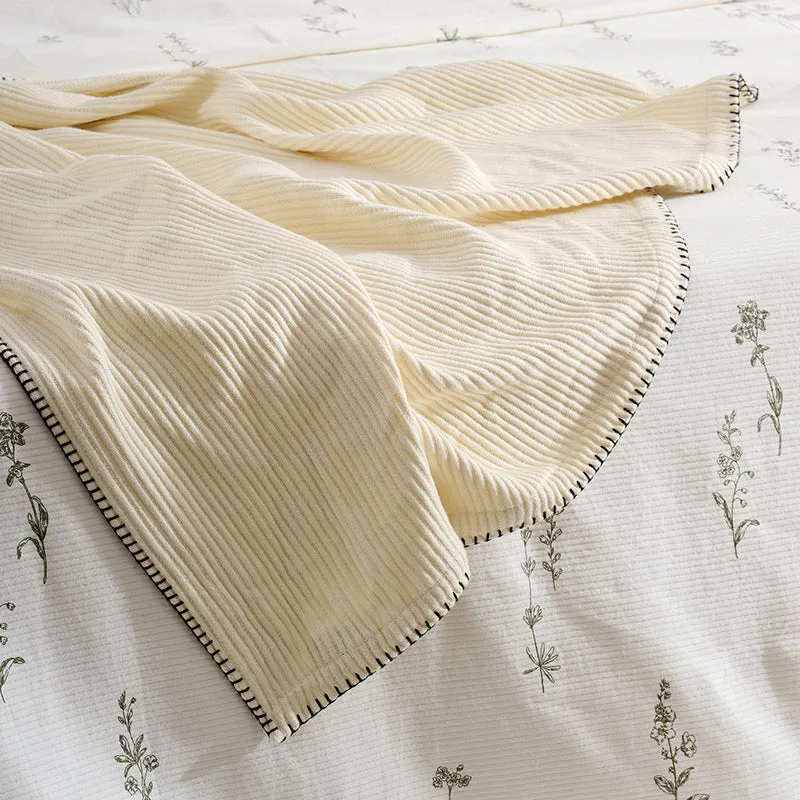 Wovelle Throw - Ivory & Grey media 3