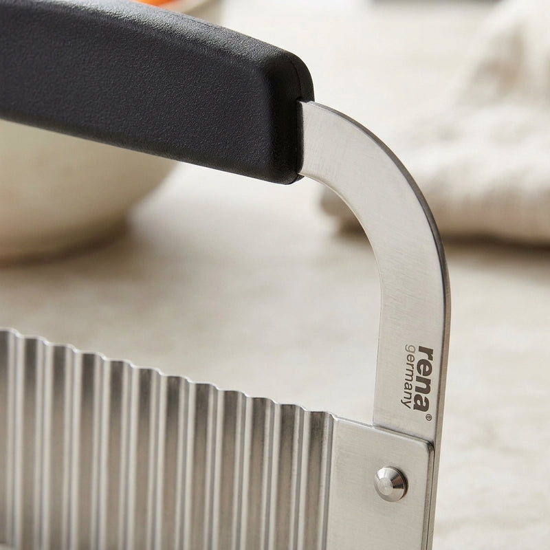 Zucchini Cutter Plastic Handle media 3
