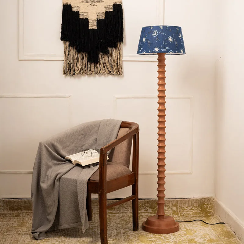 Lighra Prsim Bleu Floor Lamp media 2