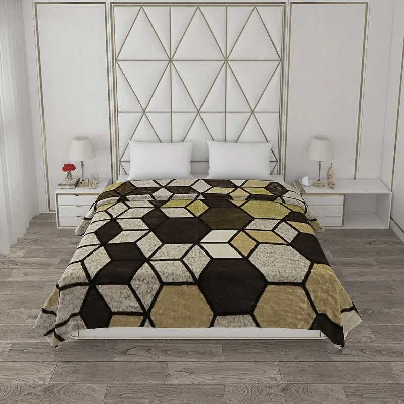 Monte Carlo Honeycomb Haven Blanket - 600 GSM media 4