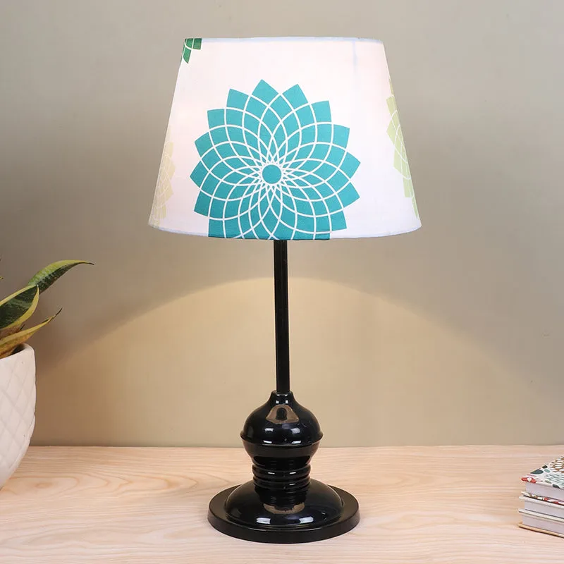 Akari Griff Printed Metal Table Lamp - Green,Black,White media 2