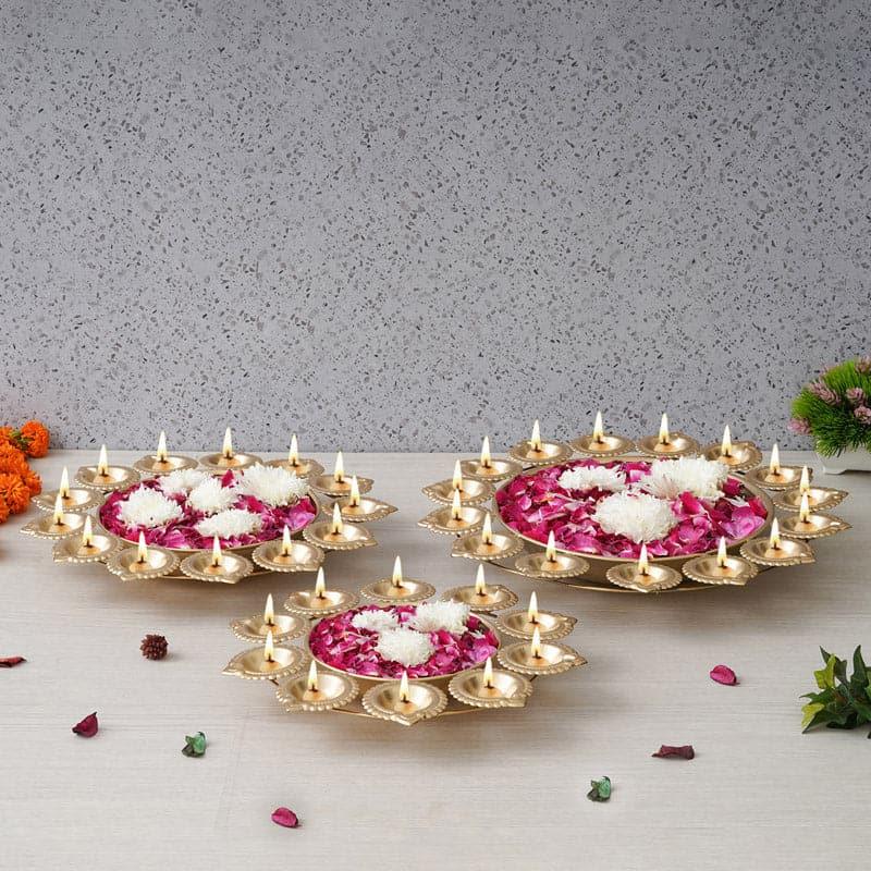 Chrinsha Urli With Diya - Set Of Three