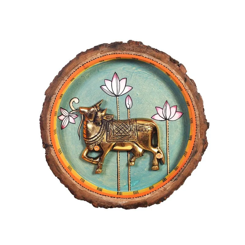 Beyricon Decorative Mango Wood Cow Round Wall Accent media 3