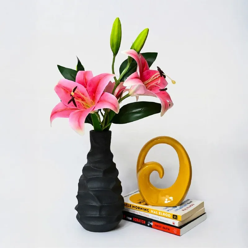 Avenza Sculpted Ceramic Vase - Black media 4