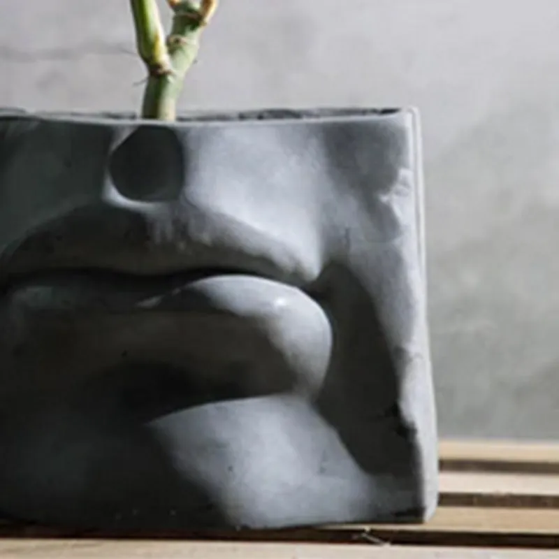 Prudence Concrete Planter media 4