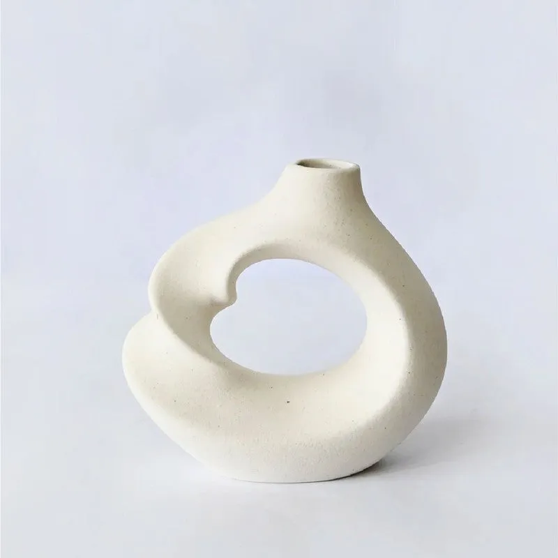 Zen Loop Ceramic Vase media 3