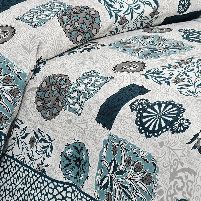 Zarina Floral Floral Cotton Bedsheet (Blue & White) - 160 TC media 3