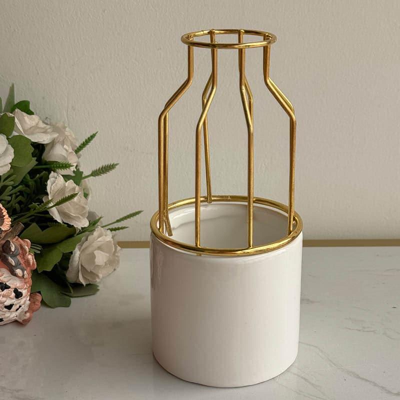 Ishora Ceramic Vase