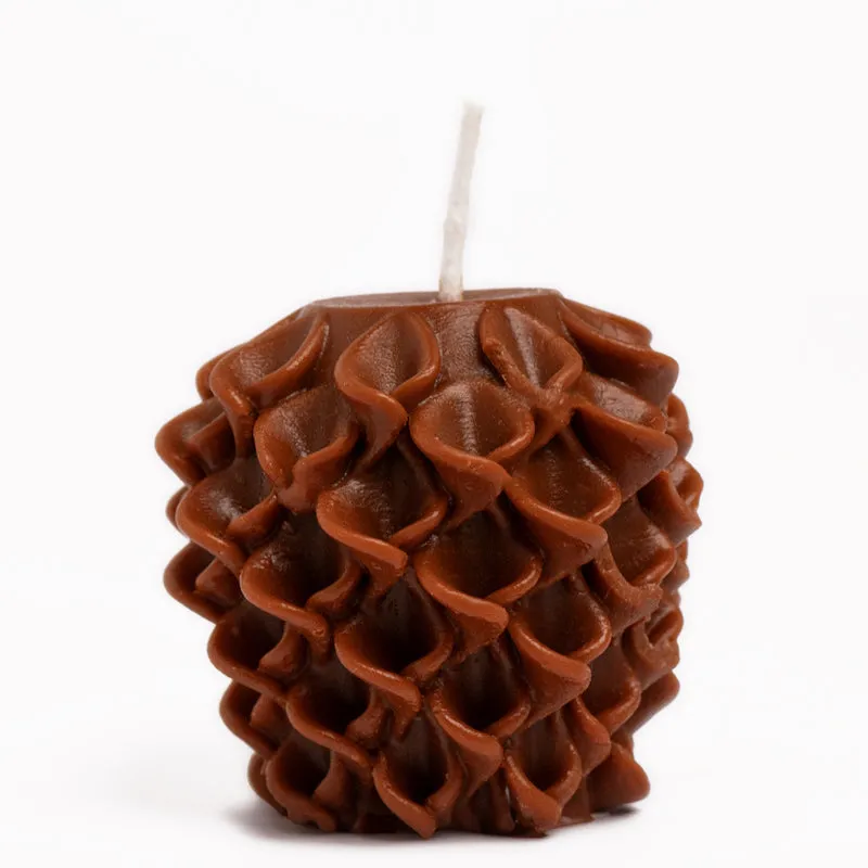 Glory Seashell Cinnamon Scented Candle - Set Of Two media 5