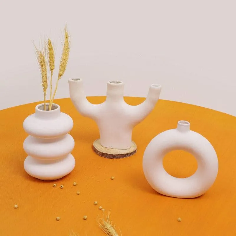 Curvey Calm Vase - Set Of Three media 3
