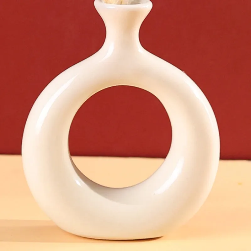 Edgardo Ceramic Vase - White media 4