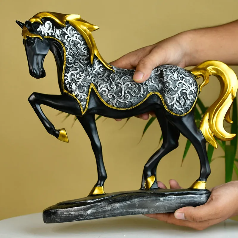 Stallion Glimmer Showpiece media 7