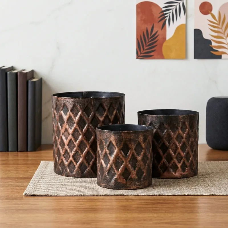 Diamo Hammered Planter - Set Of Three media 1