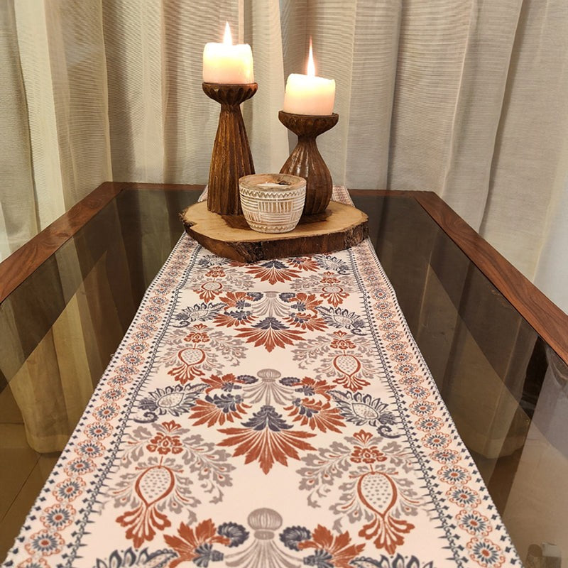 Linevra Table Runner