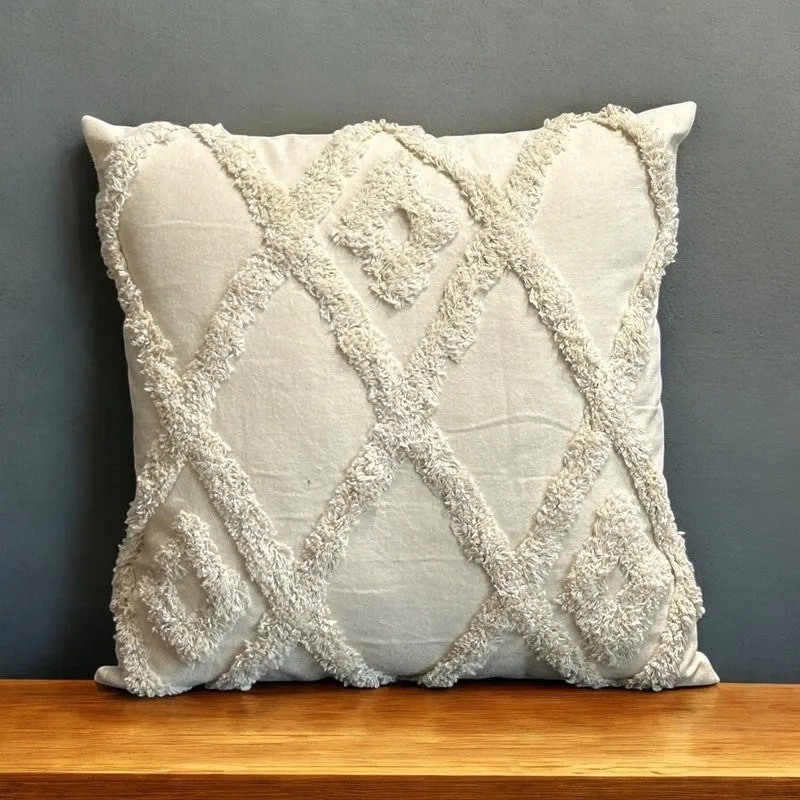 Arvyn Lattice Cushion Cover media 4